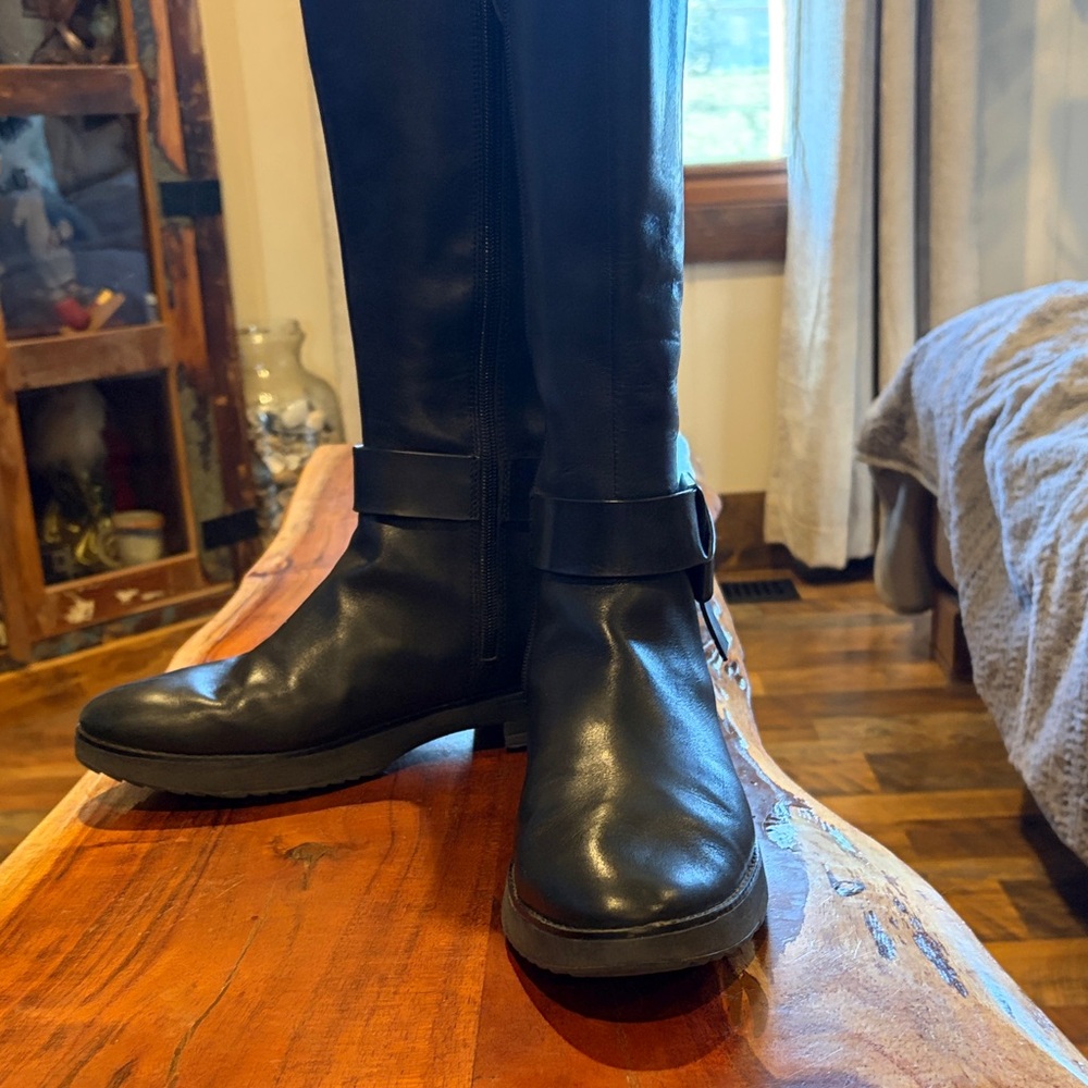 Fitflop Elegant Black Heeled Boots - Picture 2 of 7